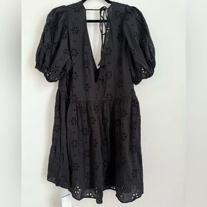H&M Puff-Sleeved Eyelet Embroidery Beachwear Coverup Dress in Black